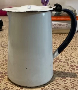 Vintage Enamel Jug Flip Lid K F 2953 1951 Anglo 15cm Tall - Picture 1 of 9