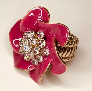 Amrita Singh Pink Enamel Flower Crystal Strass Stretch Ring - Picture 1 of 14