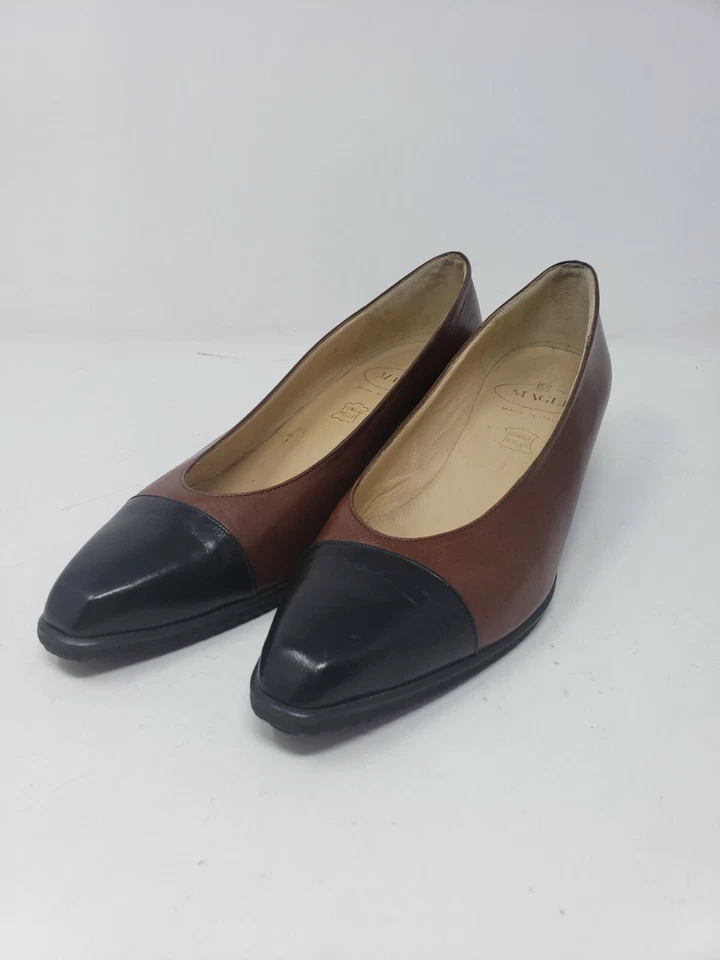 Antigo Salto Curto Feminino Estreito Bruno Magli Feito na Itália Borgonha/Vinho Vermelho Tamanho 7.5 AA - Imagem 1 de 4