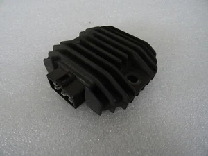 E4. Yamaha TDM 850 4TX Voltage Regulator Charging Regulator - Picture 1 of 3
