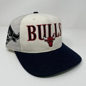 Vintage 90s Sports Specialties Chicago Bulls Hat Laser Shadow Snapback Cap - Bild 1 von 13
