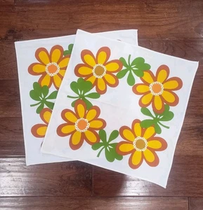 2 Vintage 70s Print Napkins Retro Mod 16X16 Tea Towel Bread Cover Flower Power - Picture 1 of 6