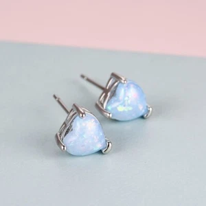 Women Girl Heart 6mm Opal CZ White Gold Plated Stud Post Earrings Gift PE23 - Picture 1 of 8