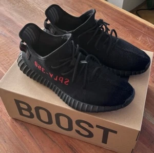 adidas Yeezy Boost 350 V2 Pirate Black US11.5 EU46 - Bild 1 von 7