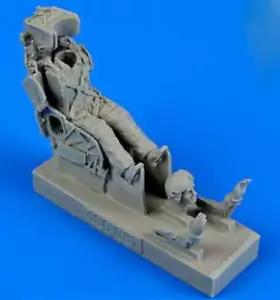 1/48 Russian Su7, 9, 11, 15, 17 Pilot w/KS4 Ejection Seat - Picture 1 of 1