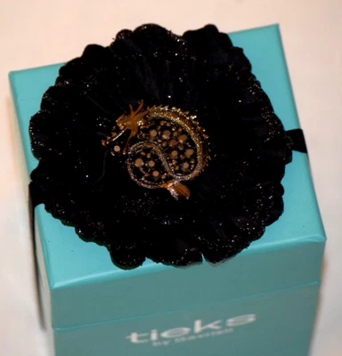 Corbatas Edición Limitada Drago Negro Estrás Diseño Flores Dragón Caja y Topper Foto 1 de 4