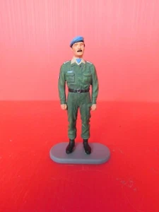 Elastolin / Preiser / Military: Modern Army: Officer with Blue Beret - Picture 1 of 6