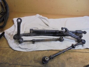 Mercedes Benz W123 / W124 / W201 Steering Linkage and Damper - Picture 1 of 7
