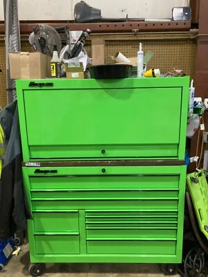 54 inch double bay green snap on tool box with hutch and power strip - Image 1 of 3