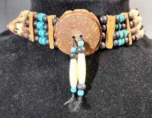 Gargantilla hecha a mano vintage de hueso y cuentas indio Cree nativo americano 4 filas 21,5" - Imagen 1 de 4
