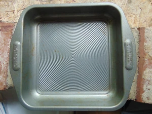 Tortiera Circulon 9" Antiaderente Quadrata Grigio Acciaio Pesante Fondo Circolare - Foto 1 di 4