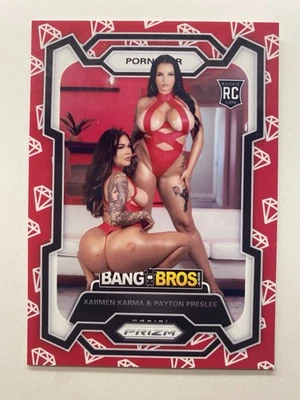 Tarjeta coleccionable Payton Preslee & Karmen Karma hecha a medida para adultos | No Bang Bros Foto 1 de 3