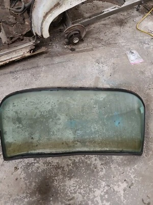 1966 MERCEDES-BENZ W108 250S,前 WINDSHIELD 玻璃无加热有色 — 第 1/4 张图片