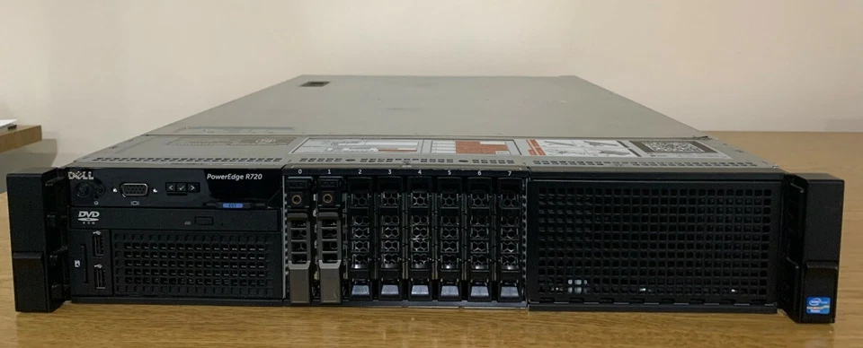 Unidades Xenserver2 - Poweredge R720 ES-2640 2x2,0 GHz/48 GB RAM 2x250 GB Foto 1 de 1