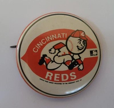 Cincinnati Reds Team Official MLB Logo Pinback Pin Button - Image 1 of 4