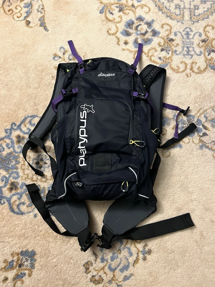 Mochila de hidratación para mujer Platypus Siouxon 10,0 AM flotador aire negra senderismo Foto 1 de 4