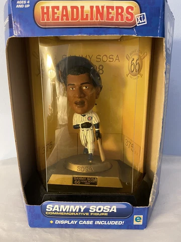 VINTAGE HEADLINERS SAMMY SOSA 66 Home Runs Commemorative Figurine COA included Cover