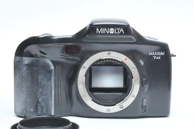 Minolta Maxxum 7xi AF 35mm SLR Film Camera (Body Only) - Image 1 of 4