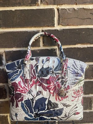 Nuevo con etiquetas Bolso Brahmin Duxbury Extravaganza Melbourne Cuero Rojo Azul Marrón Crema Foto 1 de 4