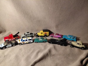 Vintage 1:64 Lot of 8 Matchbox & 2 Ertl Diecast Cars, Tow Truck, Batman - Bild 1 von 16