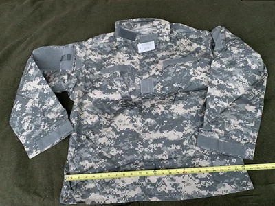 Mens Large-short Digi Camouflage Windbreaker jacket US Army #8532 2-way zipper - Image 1 of 4