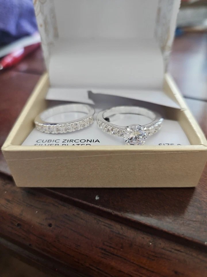 Charter Club Ring Set- Silver Wavy Bands With Round Cubic Zirconia Size 7