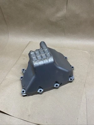 Cubierta inferior del motor del cárter de aceite Honda CBR650F 2014-2016 FABRICANTE DE EQUIPOS ORIGINALES Foto 1 de 4