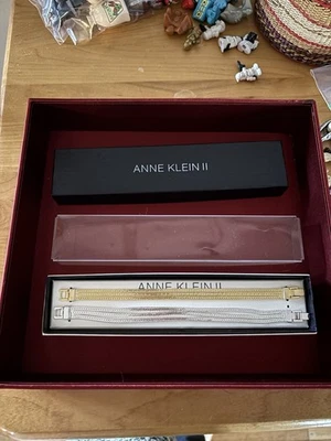 Juego de 2 pulseras ANNE KLEIN II en caja tono oro y plata Foto 1 de 3