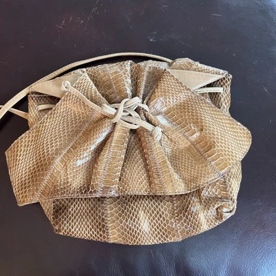 Cartera de Colección Clemente Cuero Piel de Serpiente Cordón Lazo Color Mezcla Marrón Tonos Foto 1 de 4