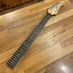 Yamaha 312 Pacifica E-Gitarre Original Hals mit Stimmgerät gebraucht 112 - Bild 1 von 9