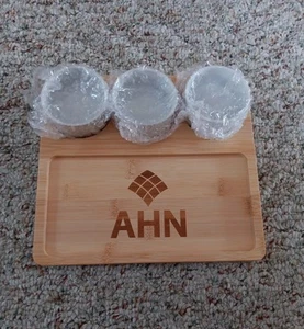 Bandeja de madera para servir AHN y cuencos de inmersión Allegheny Health Network tabla de charcutería - Imagen 1 de 5