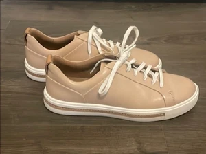 Sneakers donna marrone e bianco non strutturate di Clarks, taglia 7M - Foto 1 di 6