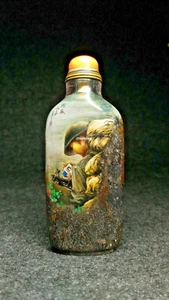 Chinese natural crystal painting soldier and husband love home snuff bottle - Picture 1 of 10