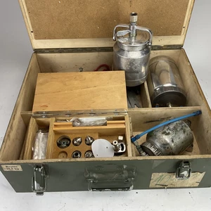 Spritzdüsen und 3x Behälter für Walther Pilot Farb-Spritzpistole Bundeswehr 0534 - Bild 1 von 10