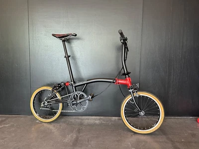 Brompton CHPT3 V2 Limited Edition - singed by David Miller - image 1 of 4