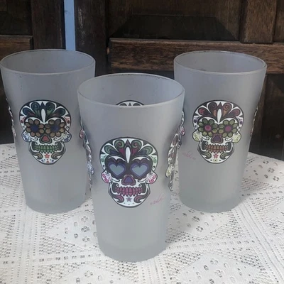 Culver Sugar Skull Glasses/Tumblers Set of 3 in Excellent Condition - Image 1 of 4
