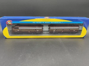 Athearn HO RTR F7A-F7B #9832A & #9832B Pennsylvania MPN 8023 TESTED - Picture 1 of 21