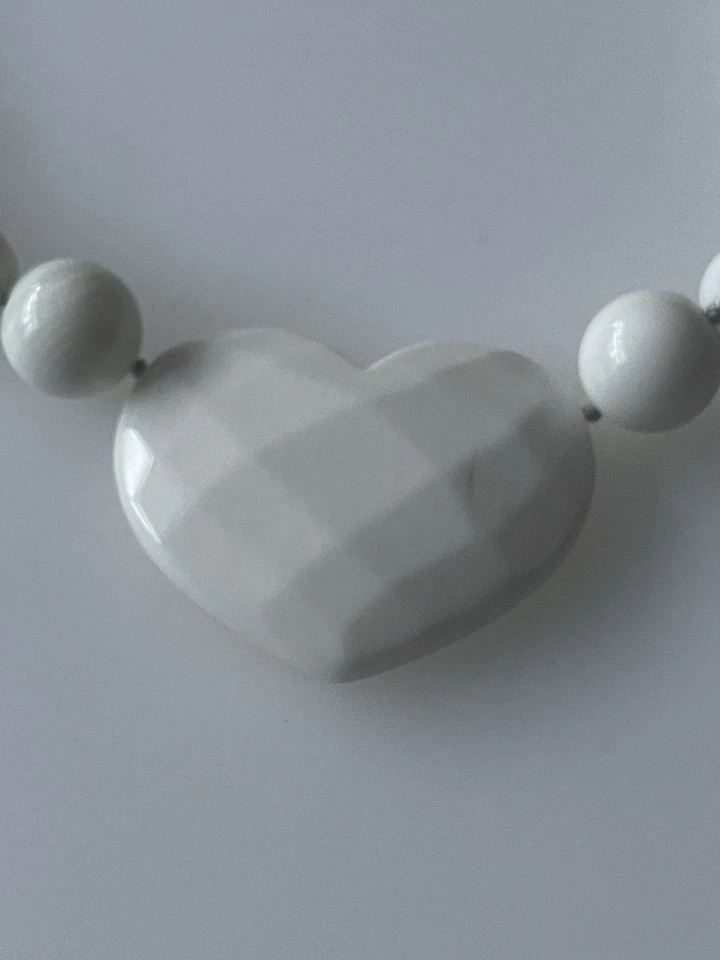 Hermoso collar Desinger grueso de piedras preciosas blancas de Lola Rose de segunda mano Foto 1 de 4