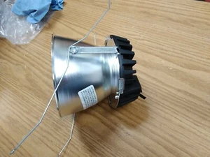 New Genuine Eaton EU6B10208035 6" Portfolio LED Recessed Fixture Ships FREE - Picture 1 of 12