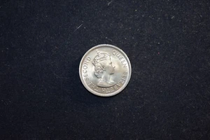 1958 Hong Kong 50 Cents B2.2 - Picture 1 of 2