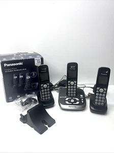 Panasonic 3 Cordless Handsets Metallic Black Digital Answering Machine Pre-owned - Picture 1 of 12