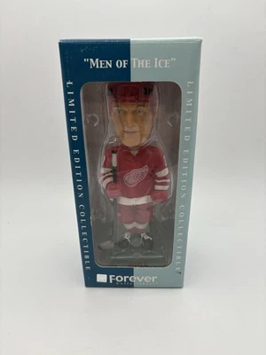 Bobblehead, Brett Hull, Detroit Red Wings, Forever Collectibles, Men Of The Ice - Image 1 of 4