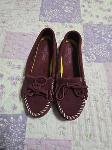 Minnetonka Women’s 4312 Purple Leather Slip On Moccasins Size 7 - Picture 1 of 9