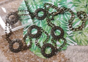 Gypsy/Boho Vibes! Cintura catena medaglioni strass toni bronzo 30"+, gemma intatta - Foto 1 di 12