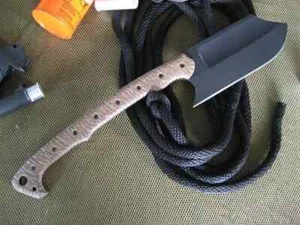 CUSTOM HANDMADE D2 TOOL STEEL MACHETE SWORD COMBAT HUNTING CHOOPER SWORD - Picture 1 of 4