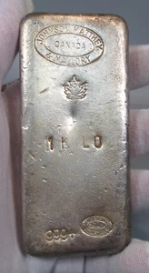 Barra de plata vertida vintage Johson Matthey & Mallory **1 kilo** .999+. Escano MTG. - Imagen 1 de 11