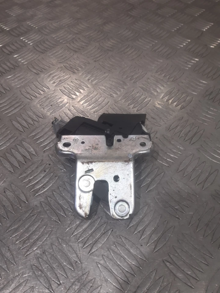 Audi A5 2008 bloqueo tapa maletero cierre 4F5827505D Foto 1 de 2