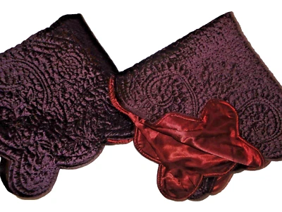 CONO DE PINO COLINA BORGOÑA TERCIOPELO MATELASSE SATINADO (2) EURO FUNDAS DE ALMOHADA 26X26 Foto 1 de 4