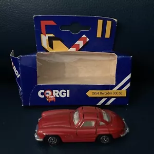 J47 VINTAGE CORGI 1954 MERCEDES BENZ 300 SL RED GREAT BRITAIN 1984 TIME CAPSULE - Picture 1 of 8