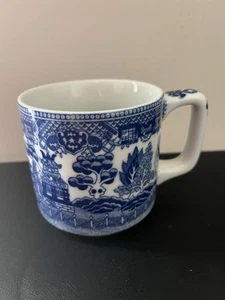 Vintage Johnson Brothers Blue Willow Coffee Mug Made In England - Picture 1 of 6